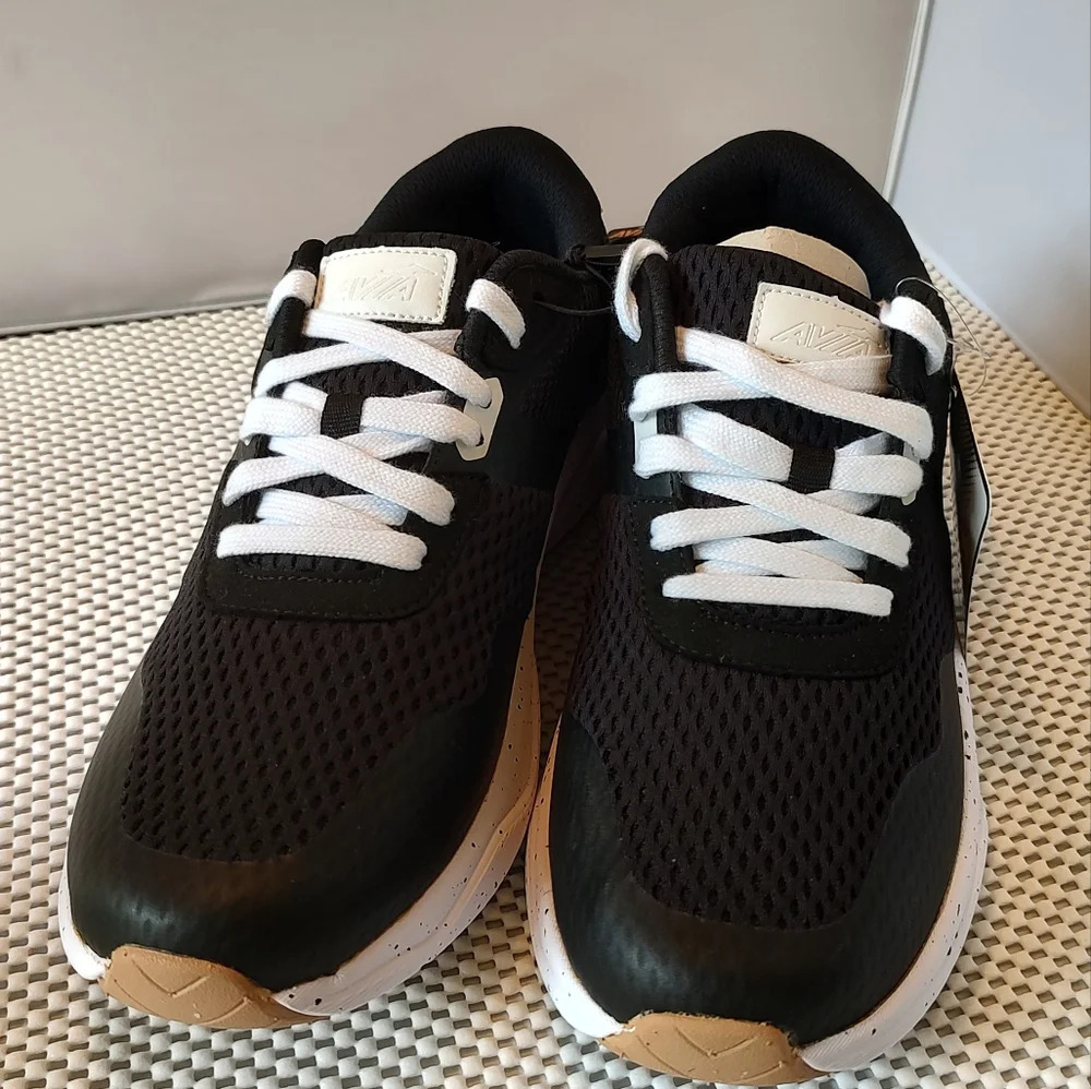 Avia Women's Size 11 Mixed Mesh Sneakers Arch Support Lightweight NWT